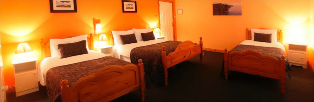 Mccarthy'S Lodge B&B Westport Exterior foto