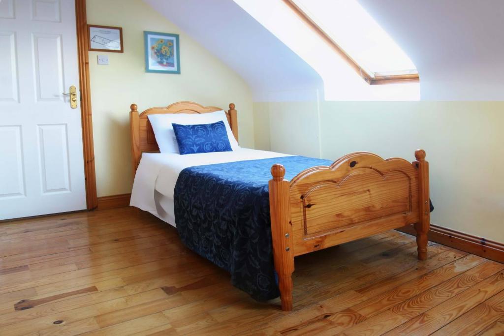 Mccarthy'S Lodge B&B Westport Habitación foto
